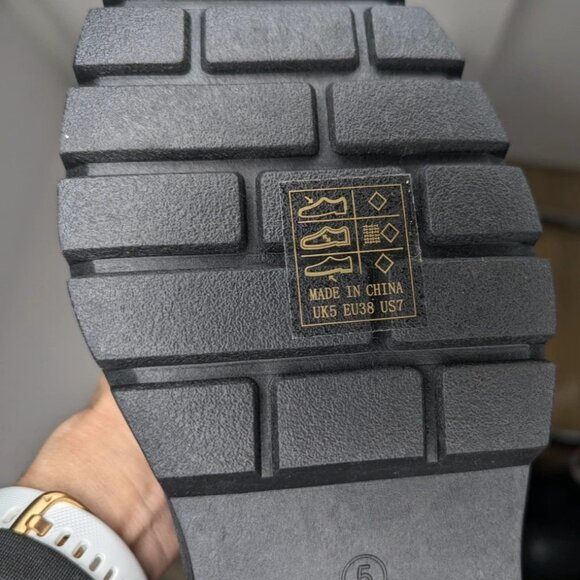 Glamorous Wide Fit Sz 7 Black Chunky Chelsea Boots Croc Print, Zip & Lace-up - Picture 2 of 7